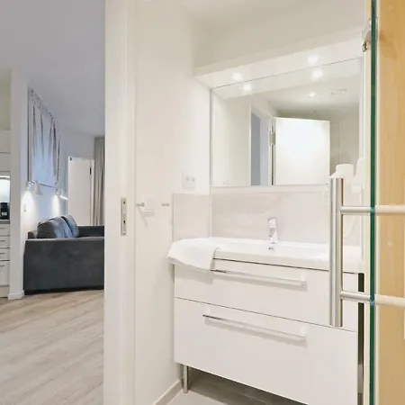 Apartamento Awesome In Travemuende With Wifi *